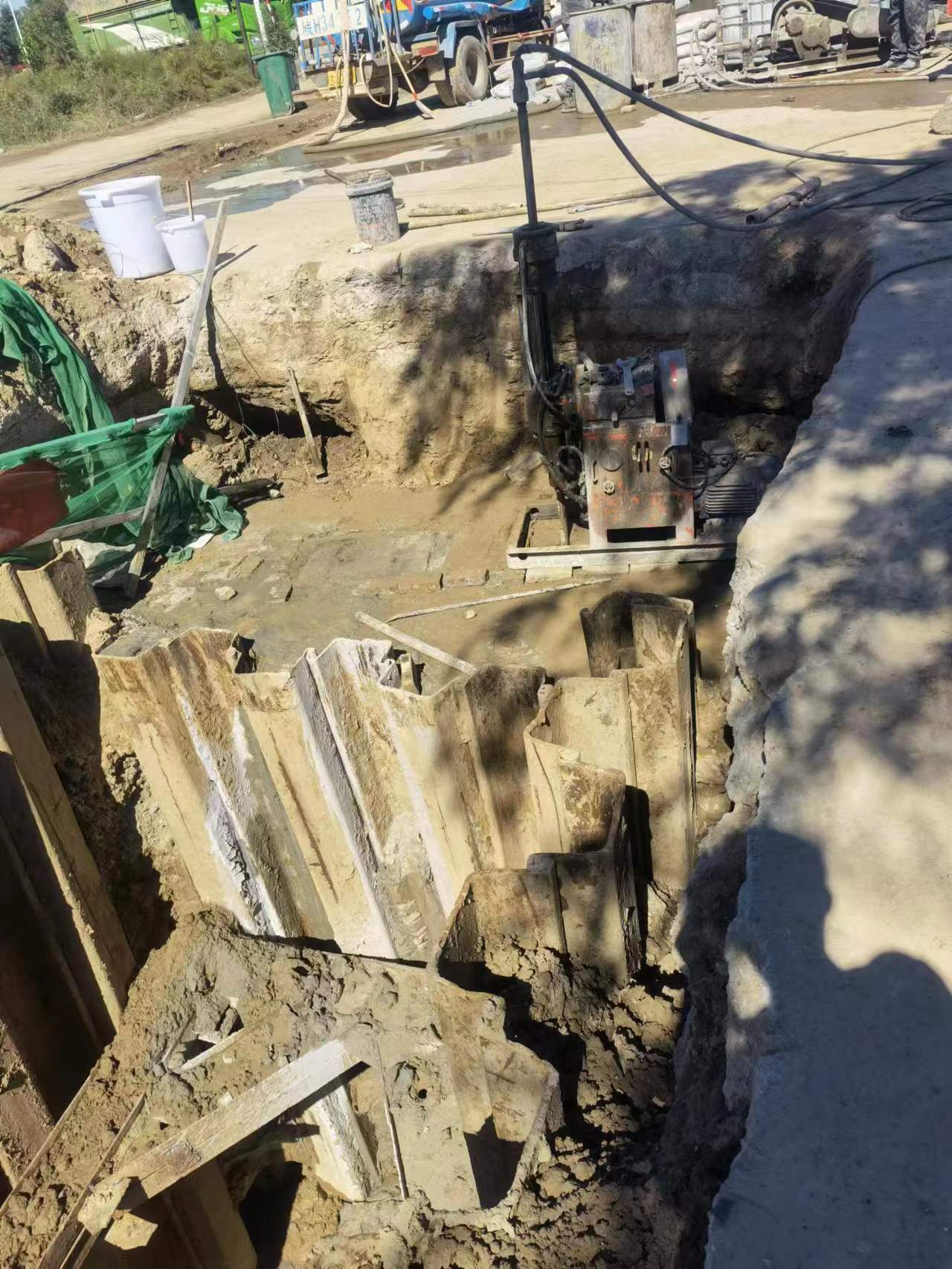 浪卡子基坑隧道止水帷幕桩底钻孔高压注浆